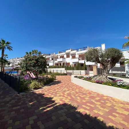 Impresionante Piso En Planta Baja Cerca Al Mar * Torrevieja