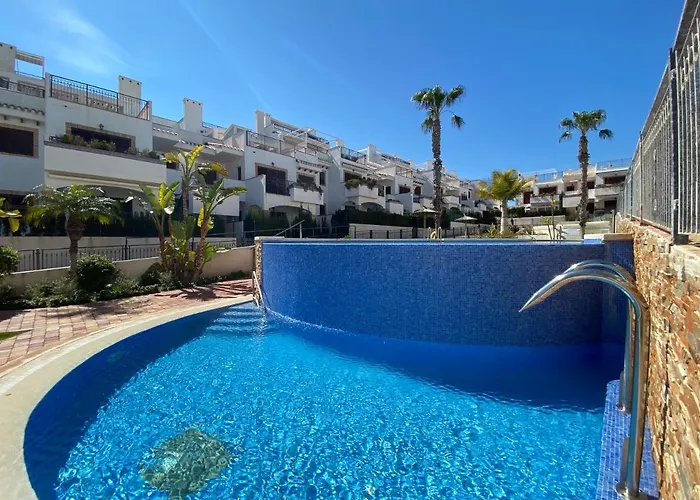 Impresionante Piso En Planta Baja Cerca Al Mar! * Torrevieja