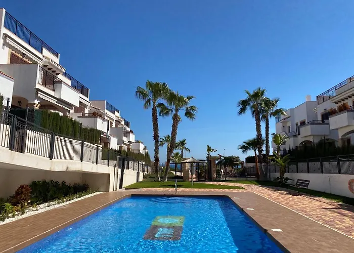 Daire Impresionante Piso En Planta Baja Cerca Al Mar! *